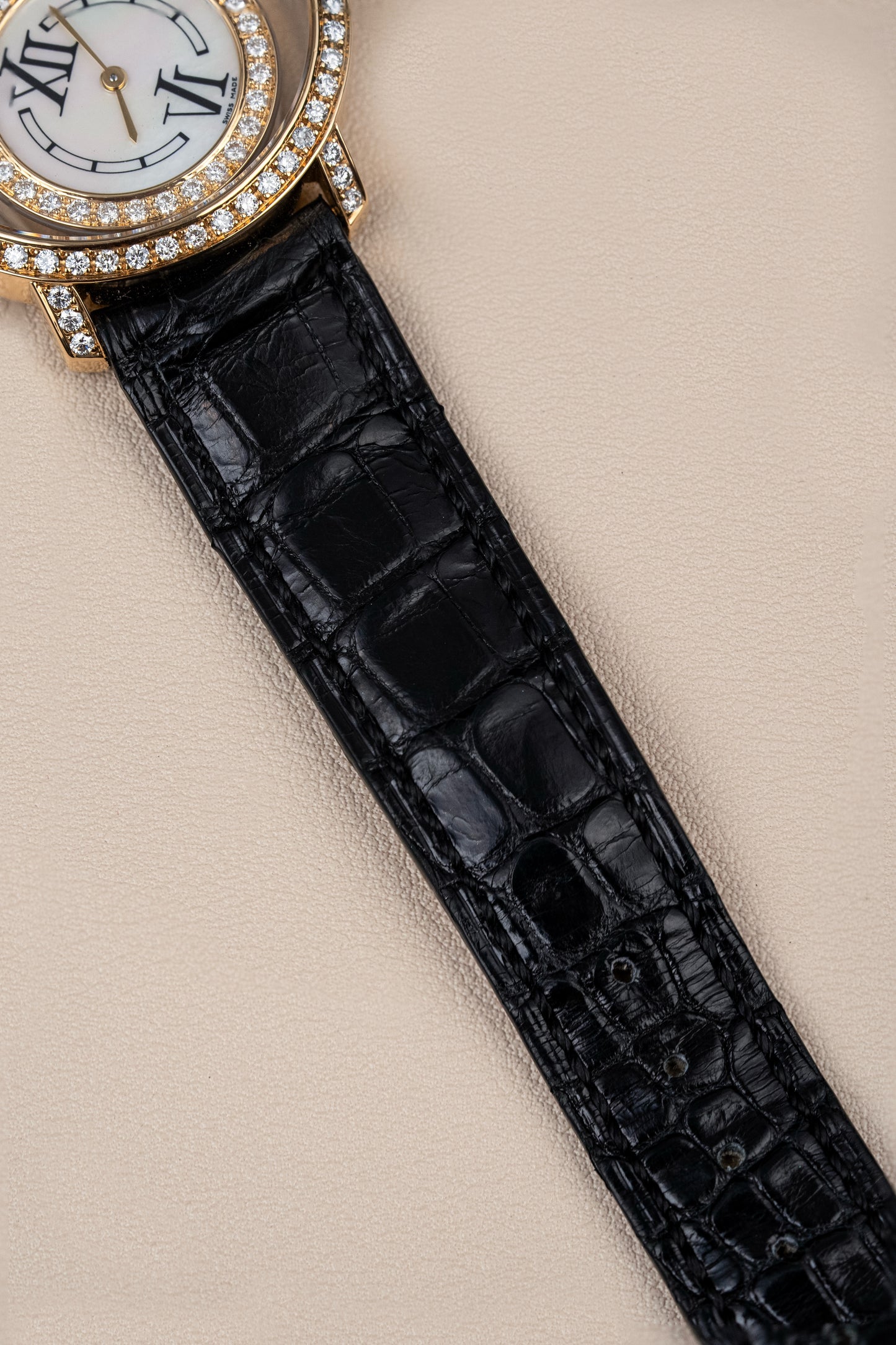 Chopard Happy Diamonds 36mm Mother of Pearl - Ref. 20/7230