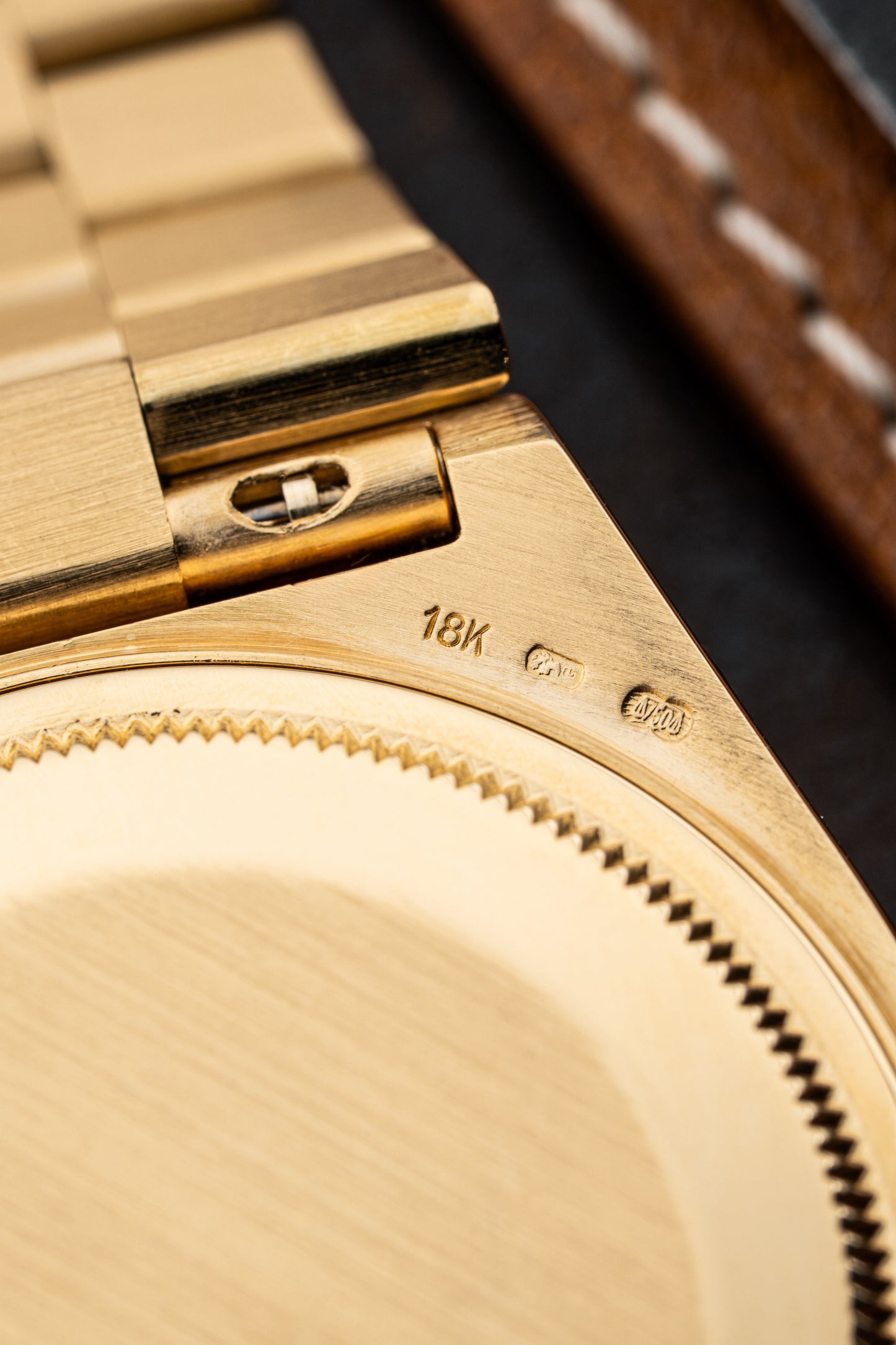 Rolex Day-Date Oysterquartz Burl Wood Diamond Dial - Ref. 19018