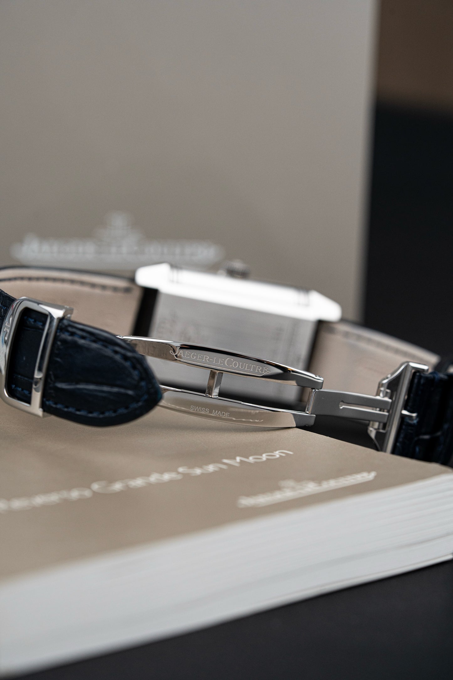 Jaeger-LeCoultre Grande Reverso Sun Moon - Ref. 240.8.27