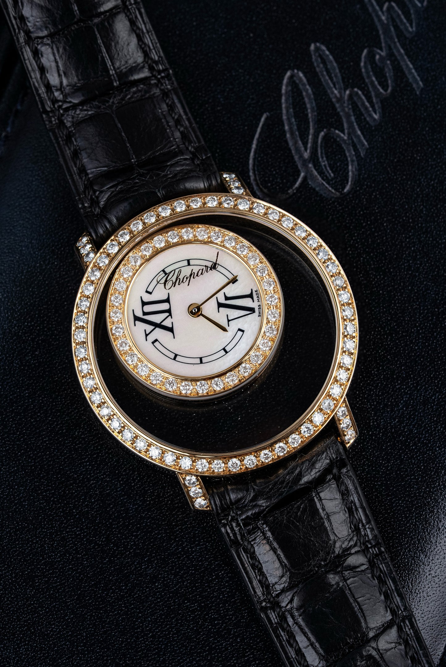 Chopard Happy Diamonds 36mm Mother of Pearl - Ref. 20/7230