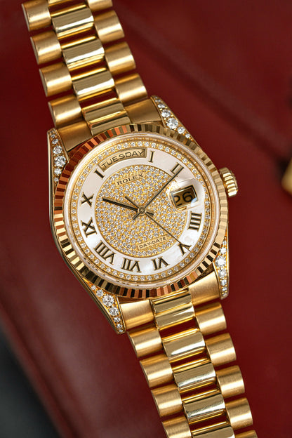 Rolex Day-Date 36mm Carousel Pavé Mother of Pearl - Ref. 18338