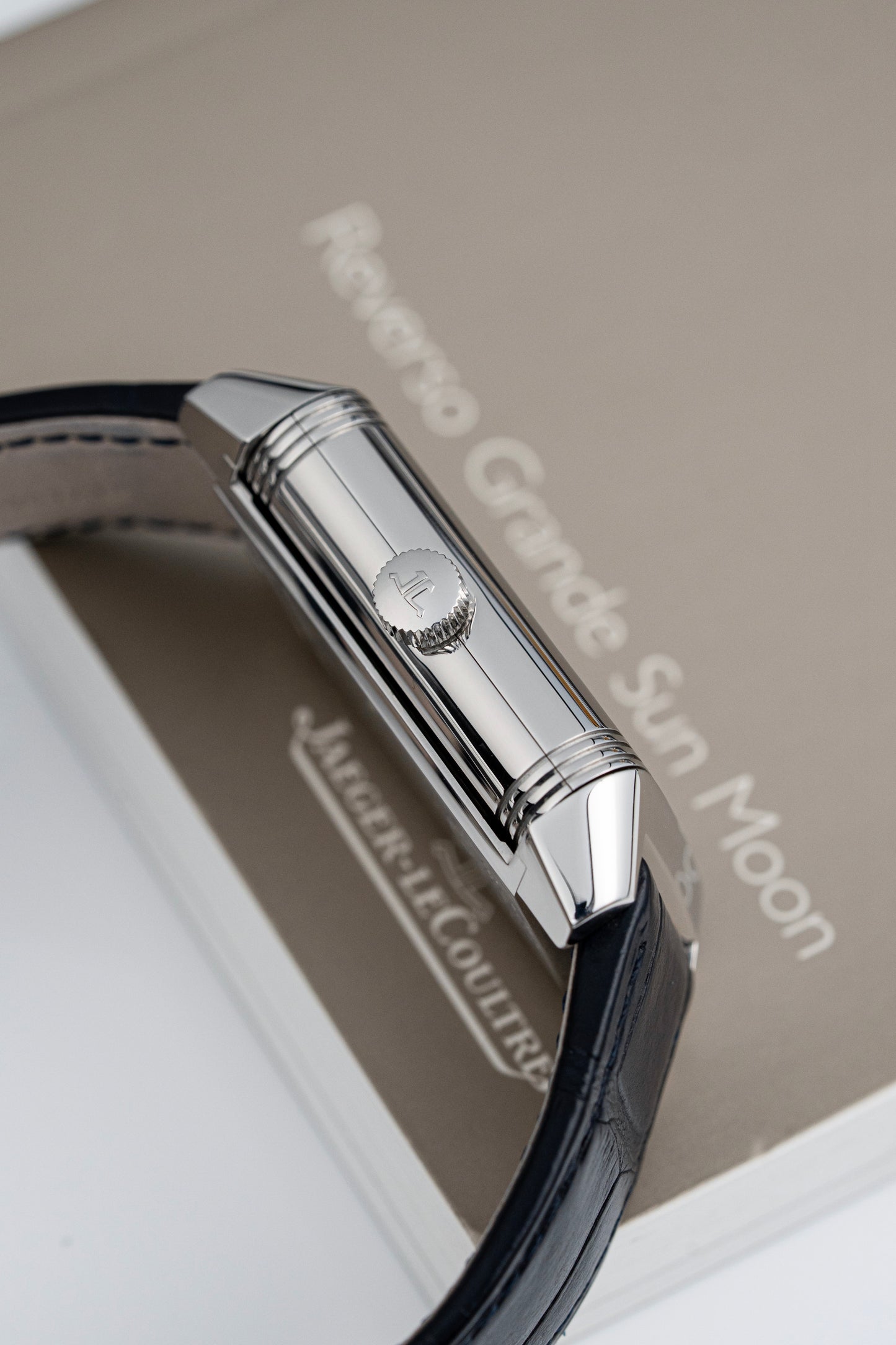 Jaeger-LeCoultre Grande Reverso Sun Moon - Ref. 240.8.27